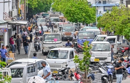 Vehicle congestion in the Male' market area: traffic situation has only worsened over these two days, especially in the market area and main commercial road, Majeedhee Magu, which extends straight from one end of Male' to the other. -- Photo: Nishan Ali
