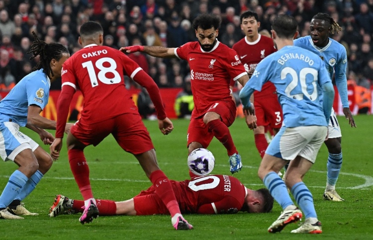 ލިވަޕޫލަށް މަގާމު ގެއްލިއްޖެ، ތަށި ނަގަނީ އާސެނަލްތަ؟