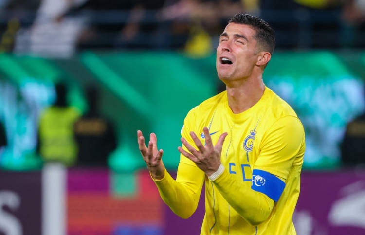 ރޮނާލްޑޯ ނަސްރު ޗެމްޕިއަންސް ލީގުން ކަޓައިފި