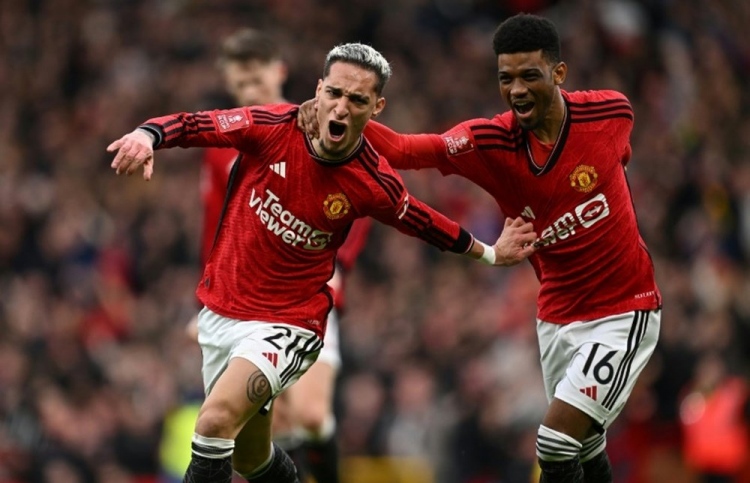 ޓެންހަގަށް ޔުނައިޓެޑްގެ ވަޒީފާ ވެސް ސަލާމަތްވެއްޖެ