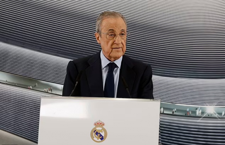 ޕެރޭޒް މެންޗެސްޓާއަށް ދަނީ އެއްދޮނުގައި ދެ ބުޅި ޖަހަން