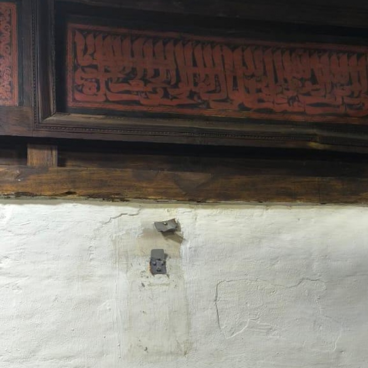 ދަރުމަވަންތަ މިސްކިތުގެ ދެ ފަންކާ ވަގަށް ނަގައިފި