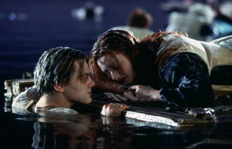 ރޯޒް ސަލާމަތްކޮށްދިން ދޮރު 700،000 ޑޮލަރަށް