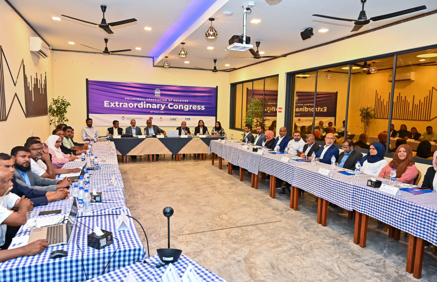 ވީއޭއެމުން ކުރިން ބޭއްވި ކޮންގްރެސްއެއްގައި:  --- ފައިލް ފޮޓޯ