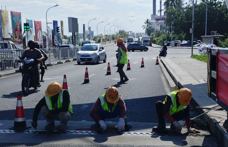 ބްރިޖުގެ މެއިންޓެނަންސް މަސައްކަތްތައް ފަށައިފި