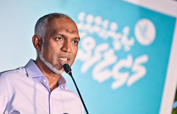 ސަފީރަކު އެދޭގޮތަށް ހިންގަން ފުރުސަތުނުދީ: ރައީސް