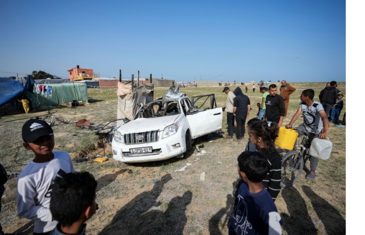 އިޒްރޭލަށް ހަތިޔާރު ވިއްކާތީ ޔޫކޭ ސަރުކާރަށް ޕްރެޝަރު