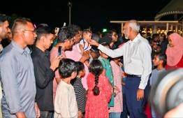 President Dr Muizzu greets members of the public who attended Monday night's 'Eid Ali' inauguration.-- Photo: Fayaz Moosa / Mihaaru