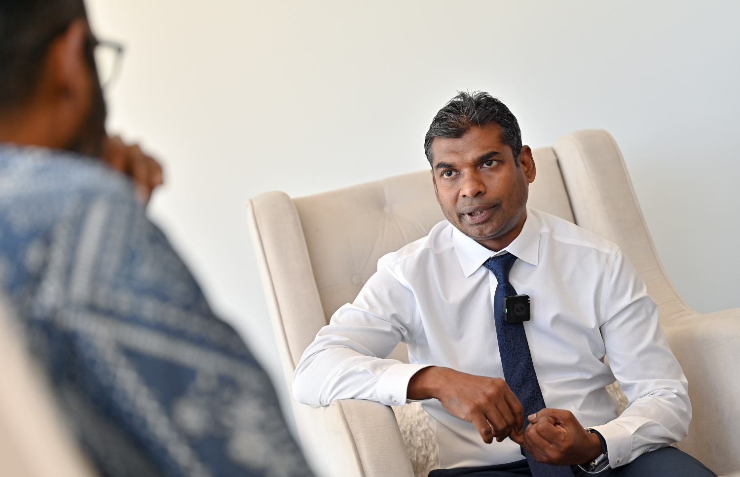 އެސްޓީއޯގެ މެނޭޖިން ޑިރެކްޓަރު ޝިމާދު "މިހާރު" އަށް ދެއްވި ހާއްސަ އިންޓަވިއުގެ ތެރެއިން -- ފޮޓޯ: ނިޝާން އަލީ / މިހާރު