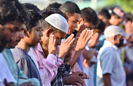 Fitr Eid Prayer.-- Photo: Nishan Ali / Mihaaru