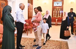 President Dr Muizzu and First Lady Sajida greet Minister of Construction and Infrastructure Dr Abdulla Muththalib and Family.-- Photo: President's Office