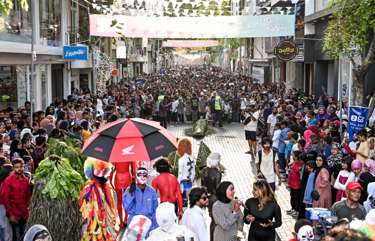 އީދު ދުވަހުގެ ހަވީރު މާލޭގައި ވެހިކަލް ދުއްވުން މަނާ