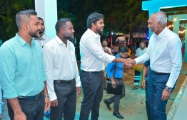 The election candidate contesting for the Mid Hithadhoo Constituency under People’s National Congress (PNC)’s ticket, Ahmed Azaan welcoming President Dr Mohamed Muizzu upon his arrival to Addu City.