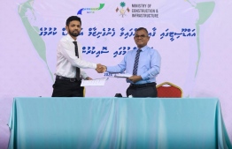 State Minister for Construction and Infrastructure Thoam sign agreement with MWSC Managing Director Matheen to upgrade Addu water system.-- Photo: MWSC