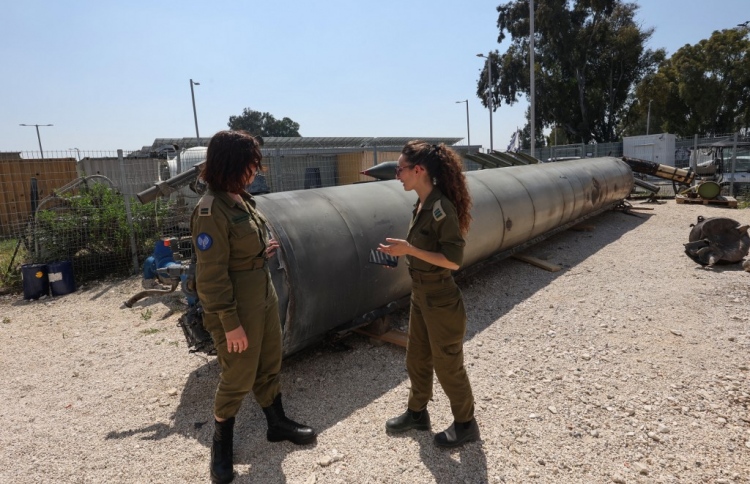 ހަތަރު ސިފައިންގެ މަރަށް ފަހު އީރާނުން އިންޒާރެއް