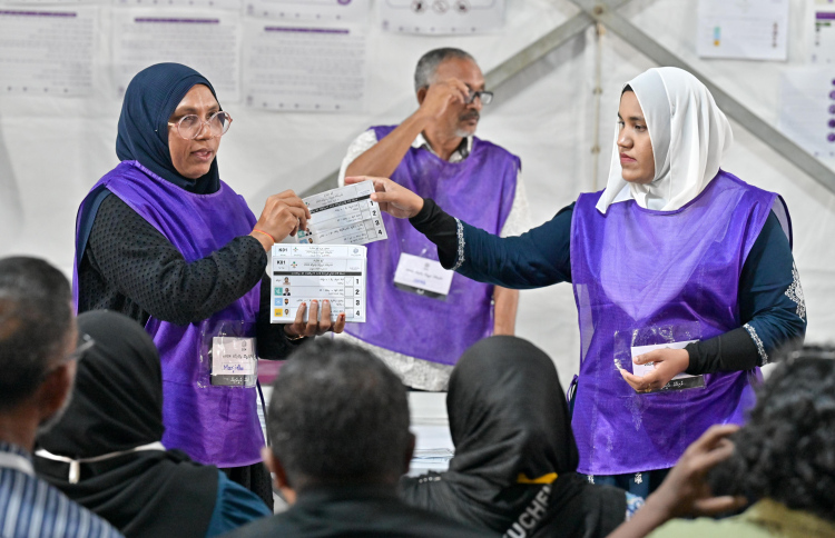 ބައި އިލެކްޝަން އަހަރަކު ދެ ފަހަރު ބާއްވަން ފާސްކޮށްފި