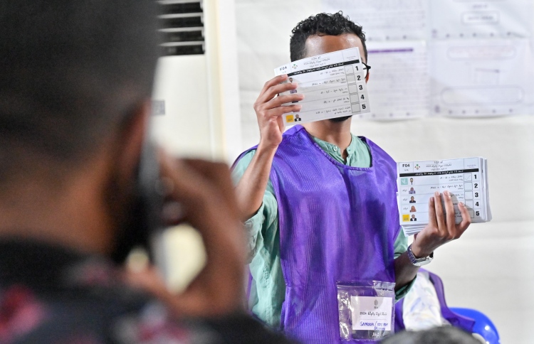 ދެ އިންތިހާބު އެއްކޮށްލުން، ރަނގަޅީ ކޮން ގޮތެއް؟