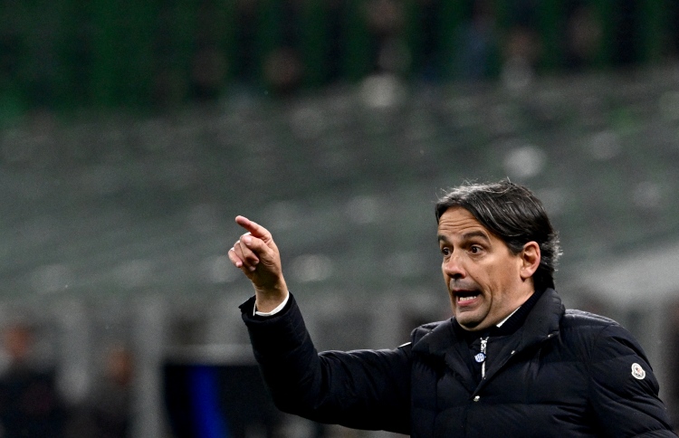 ކްލަބްތަކުން ގުޅާވަރުން އިންޒާގީގެ ބޮލަށް އުނދަގޫ