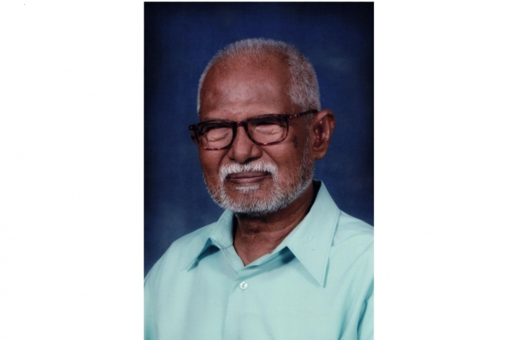 ބައްޕަ– އަޅުގަނޑުގެ އުސްތާޛު، އަޅުގަނޑުގެ ގަހާތަރި!