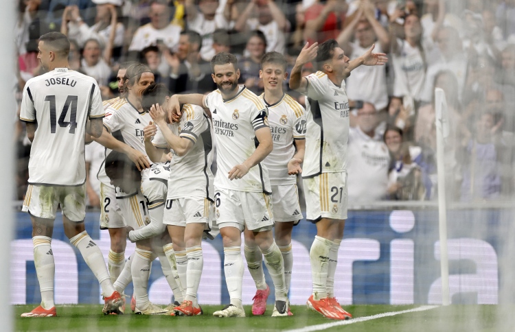 ލީގުގެ ޗެމްޕިއަންކަން ރެއާލަށް، ބާސާއަށް ހުސް ސީޒަނެއް