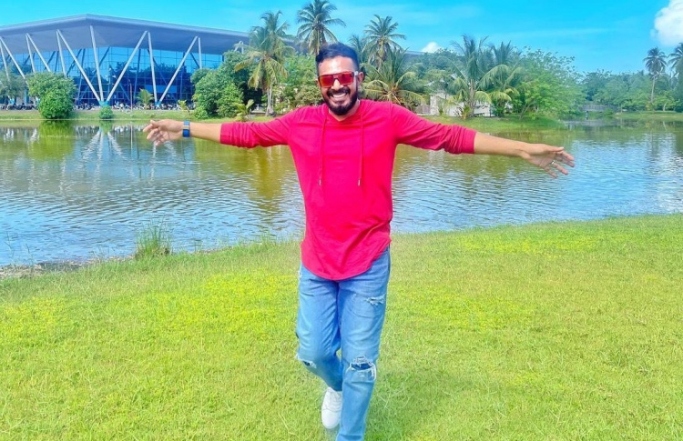 ފިލްމު އެސޯސިއޭޝަންގެ ޗެއާއަކަށް މުއާ