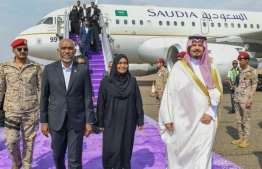 The Crown Prince of Medina receiving the President Dr Mohamed Muizzu and First Lady, Sajidha Mohamed upon their arrival to Saudi Arabia.