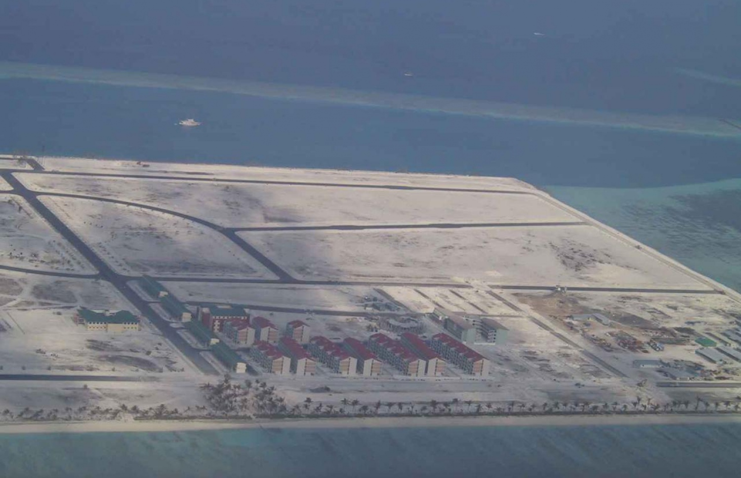 ބިން ހިއްކާ ހުޅުމާލޭގައި އެޅި ފުރަތަމަ ފްލެޓުތައް. -- ފޮޓޯ: އެޗްޑީސީ