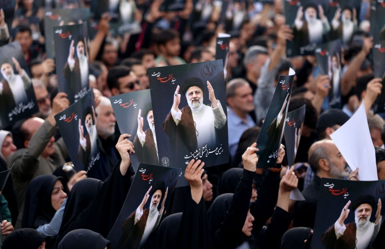 އީރާން: މިފަހަރު ބާރުގަދަ ބޭފުޅުންގެ ގަދަހިފުމަކަށް