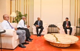 President Dr Mohamed Muizzu at the airport with Senior Officials of the State before departing for Antigua and Barbuda to attends the SIDS4 last night. -- Photo: President's Office