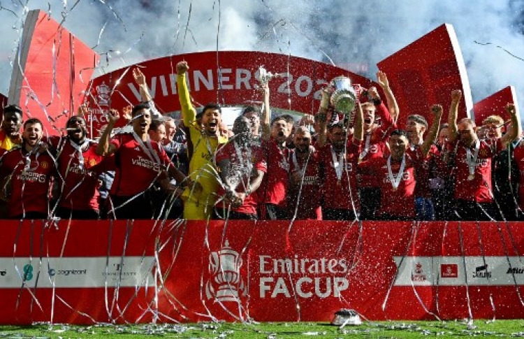 އެފްއޭ ކަޕްގެ ތައްޓާ އެކު ޔުނައިޓެޑް ފެނުން މައްޗަށް