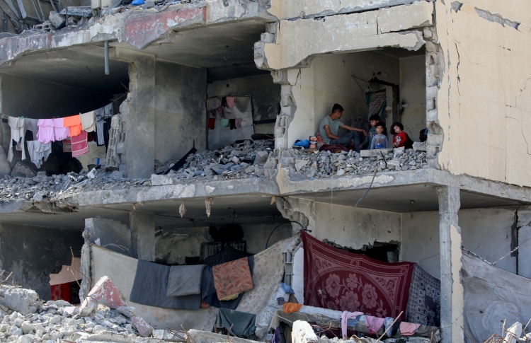 ކޯޓު އަމުރު ބޮލާލައި ޖަހައި، ރަފަހްއަށް އިތުރު ހަމަލާ