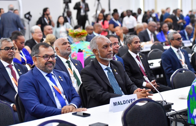 "ސިޑްސްގައި ރައީސުން ބައިވެރިނުވެ އޮތުމަކީ ދެރައެއް"