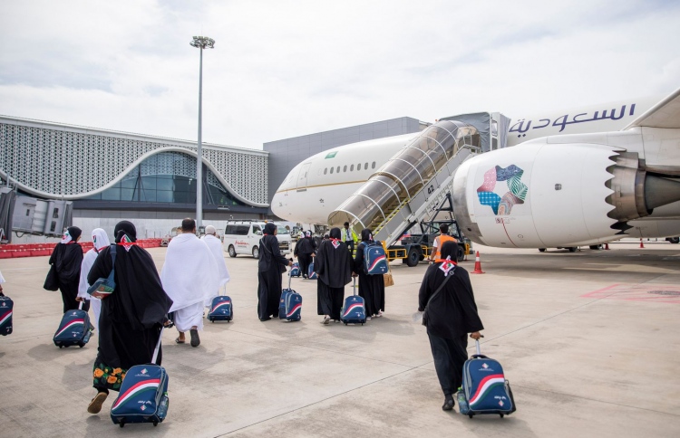 އާމްދަނީ ލިބޭ މީހަކު ހިލޭ ހައްޖަށް ފޮނުވި މައްސަލައެއް