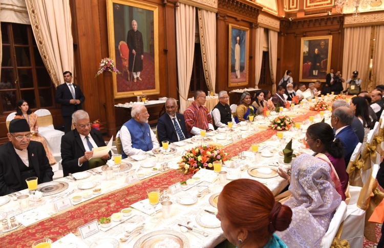 މޯދީ ހުވާކުރެއްވުމުގައި ރައީސް ބައިވެރިވެ ވަޑައިގެންފި