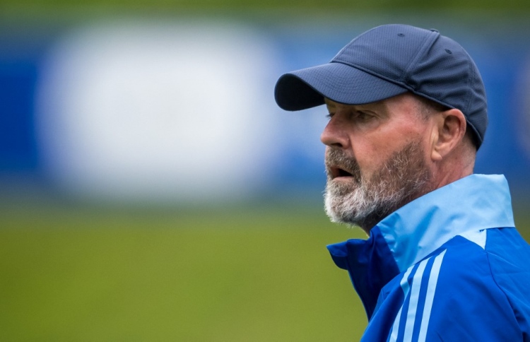 ޖަރުމަނު ދެކެ ކުޑަކޮށް ވެސް ޖެހިލުމެއް ނުވޭ: ކްލާކް