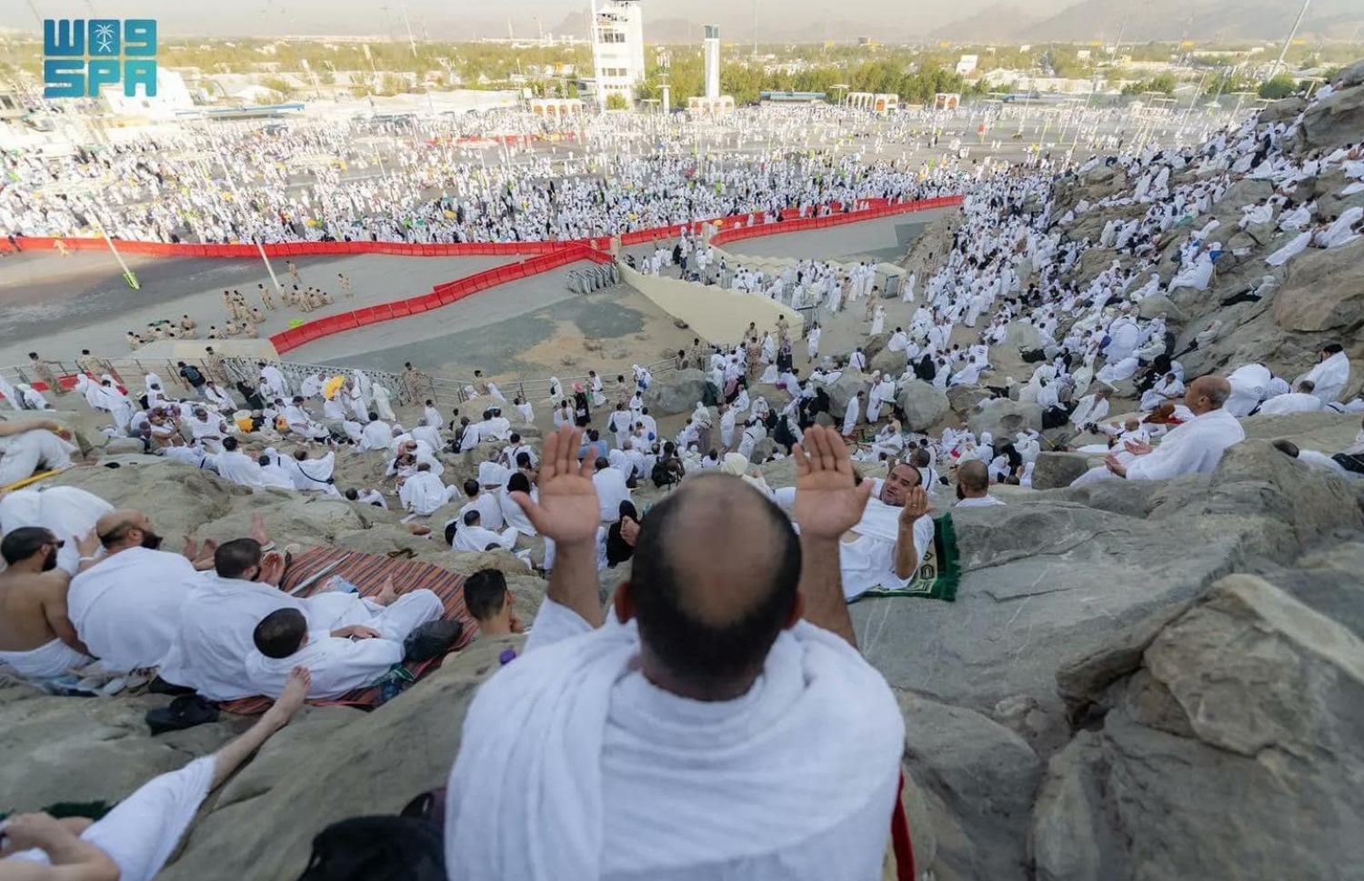 މި އަހަރު ހައްޖުގެ އަޅުކަމަށް ދިޔަ އަރަފާތް ބިމުގައި ދުއާ ކުރަނީ.