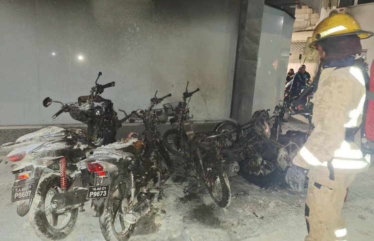 މާލޭގައި އަނެއްކާވެސް ސައިކަލްތަކެއްގައި ރޯކޮށްލައިފި