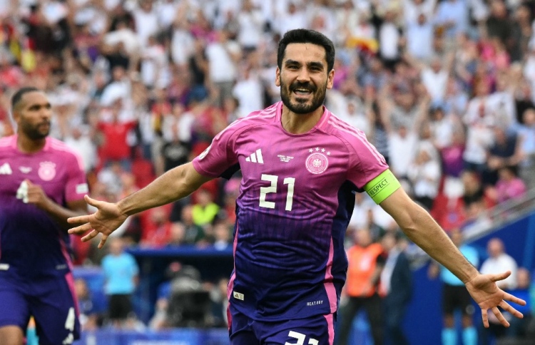 ޖަރުމަނު ދެވަނަ ބުރަށް، ތަރިއަކީ ގުންޑޮގާން