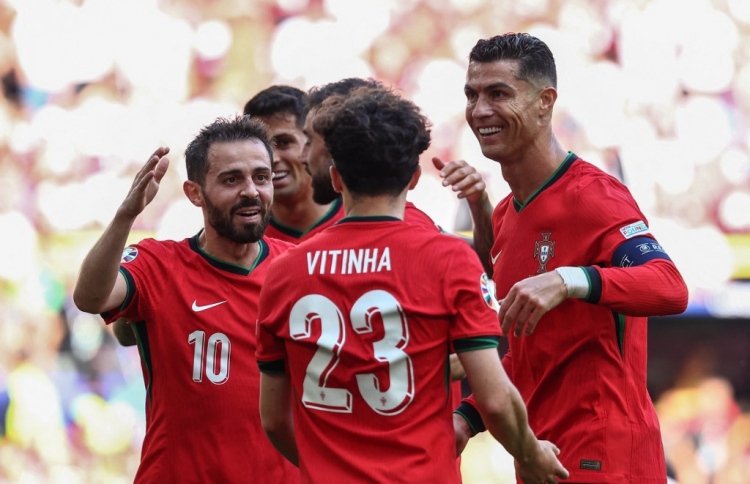 ދީލަތި ރޮނާލްޑޯގެ ރެކޯޑާ އެކު ޕޯޗުގަލް ދެވަނަ ބުރަށް