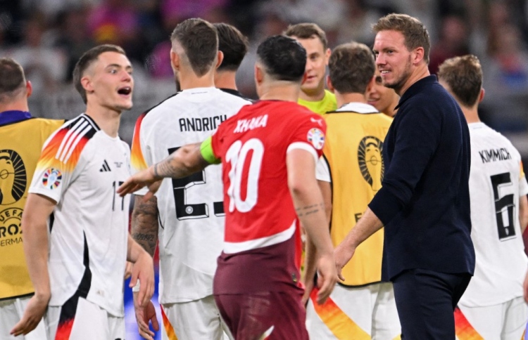 ޖަރުމަނުން އެއްވަނަ ގެންގޮސްފި، ހެންގޭރީ އިންތިޒާރުގައި