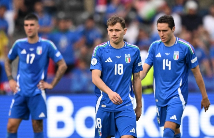 ސްވިޒަލެންޑުން އިޓަލީ ކަޓުވާލައި ރަށަށް ފޮނުވާލައިފި