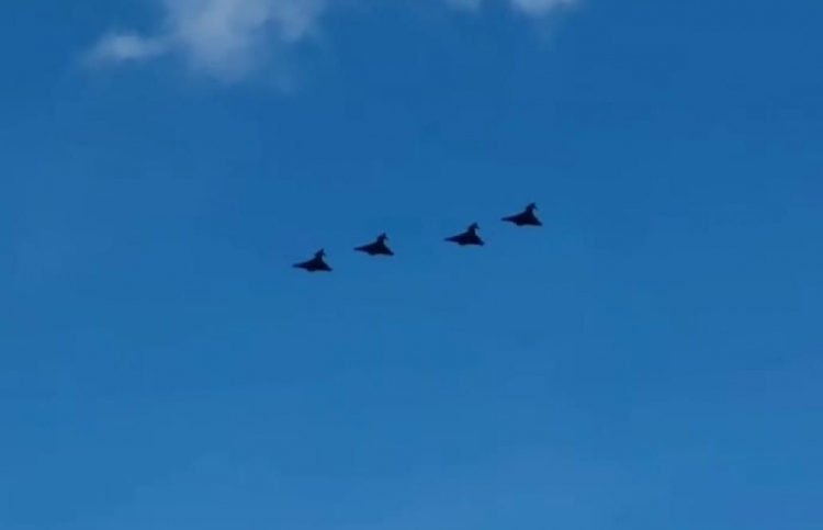 އަސްކަރީ ޖެޓުތައް ޖެއްސީ ޓެކްނިކަލް ސްޓޮޕް އޯވާއަކަށް