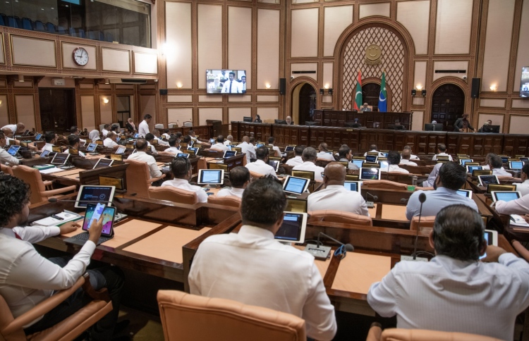 މައްސަލައަކީ ގަވަރުނަރެއް ނޫން، މެނޭޖްކުރަން ނޭނގުން