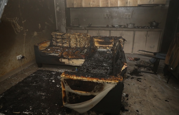 އެޕާޓްމަންޓް އަނދައި ހުލި، މީހުން ވަގުތީ ހިޔާއަށް