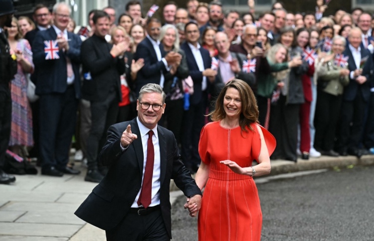 ސާދަ އަހަރަށް ފަހު ކޮންޒަވެޓިވް ވެރިކަން ނިމުމަކަށް