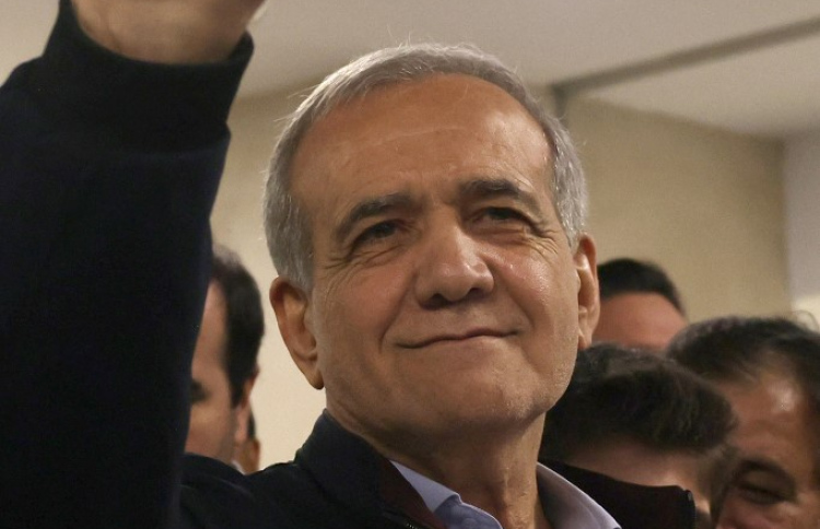 އިޒްރޭލުގެ ހަމަލާއެއްގައި އީރާންގެ ރައީސް ޒަހަމްވި