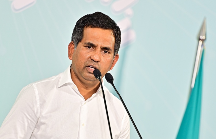 މަހެއް ތެރޭގައި ބަންކަރިންގެ ހިދުމަތް ފަށާނެ: ސައީދު