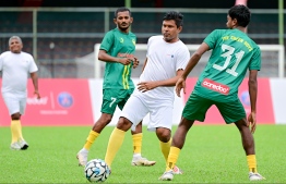 From Monday's friendly match with PSG legend Jay-Jay Okocha, organized by Ooredoo.-- Photo: Nishan Ali / Mihaaru