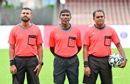 From Monday's friendly match with PSG legend Jay-Jay Okocha, organized by Ooredoo.-- Photo: Nishan Ali / Mihaaru