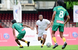 From Monday's friendly match with PSG legend Jay-Jay Okocha, organized by Ooredoo.-- Photo: Nishan Ali / Mihaaru